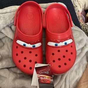 CROCS x Cars Lightning McQueen Red Rouge Light Up Crocs NWT Men’s 7 or Women’s 9